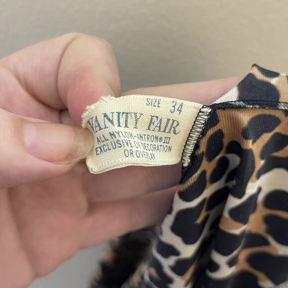 Vtg VANITY FAIR Animal Leopard Print Full Length Nightgown Nylon 60s 70s Sz 34 - Picture 5 of 7
